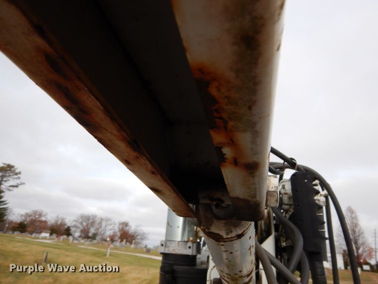 image for item DH5025 1997 Ford F350 XL utility bed pickup truck