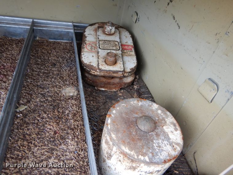 image for item DH5025 1997 Ford F350 XL utility bed pickup truck