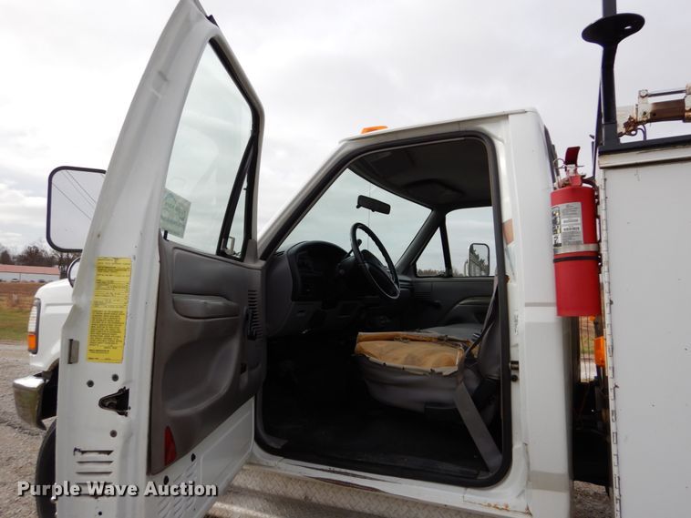 image for item DH5025 1997 Ford F350 XL utility bed pickup truck