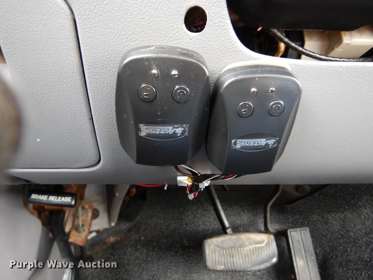 image for item DH5025 1997 Ford F350 XL utility bed pickup truck