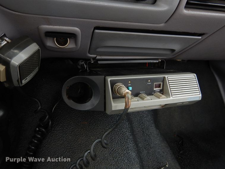 image for item DH5025 1997 Ford F350 XL utility bed pickup truck