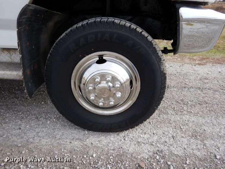 image for item DH5025 1997 Ford F350 XL utility bed pickup truck