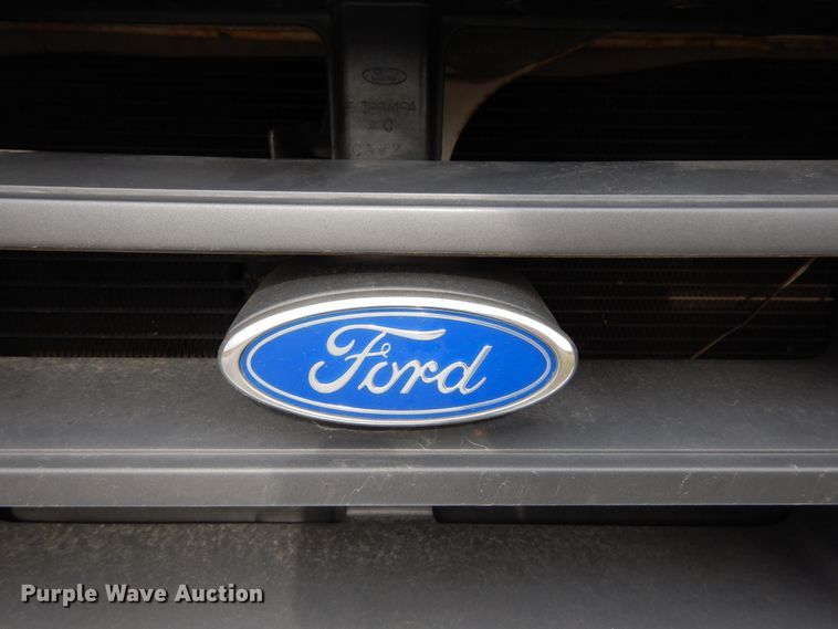 image for item DH5025 1997 Ford F350 XL utility bed pickup truck