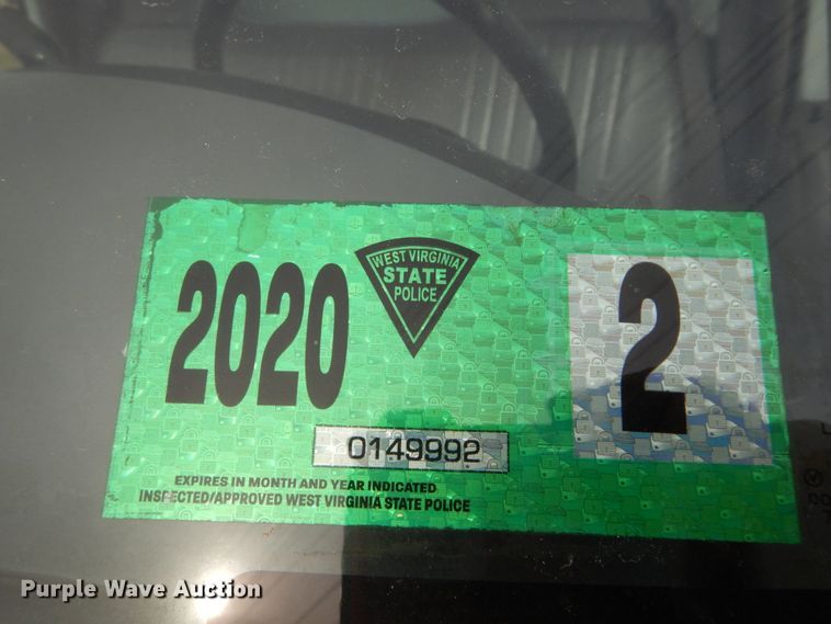 image for item DH5025 1997 Ford F350 XL utility bed pickup truck