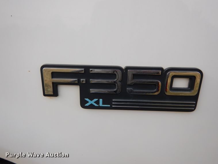 image for item DH5025 1997 Ford F350 XL utility bed pickup truck