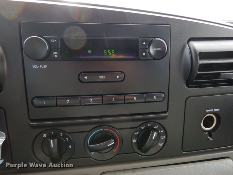 image for item DH5026 2007 Ford F550 Super Duty XL Crew Cab utility truck