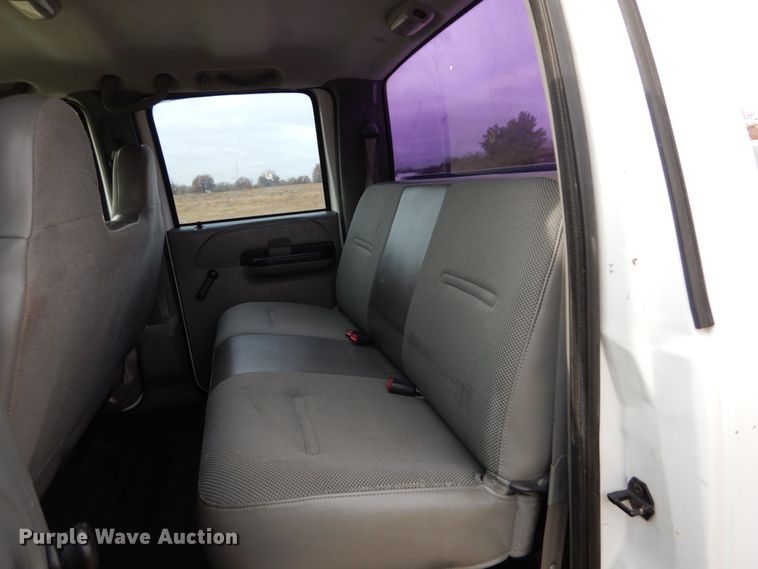 image for item DH5026 2007 Ford F550 Super Duty XL Crew Cab utility truck