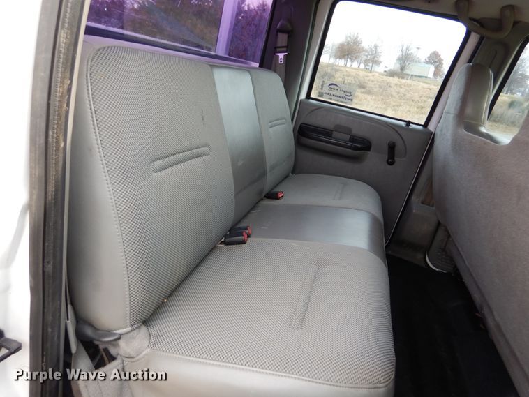 image for item DH5026 2007 Ford F550 Super Duty XL Crew Cab utility truck