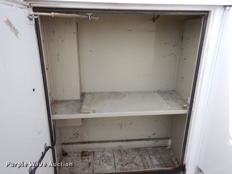 image for item DH5028 2006 Ford E350 Super Duty utility van