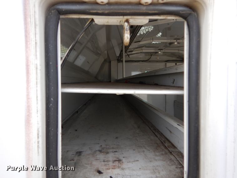 image for item DH5028 2006 Ford E350 Super Duty utility van