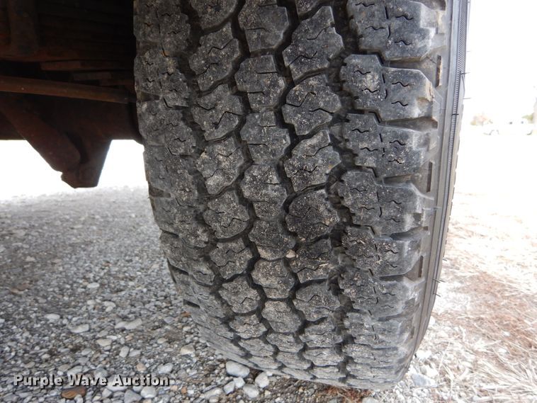 image for item DH5028 2006 Ford E350 Super Duty utility van