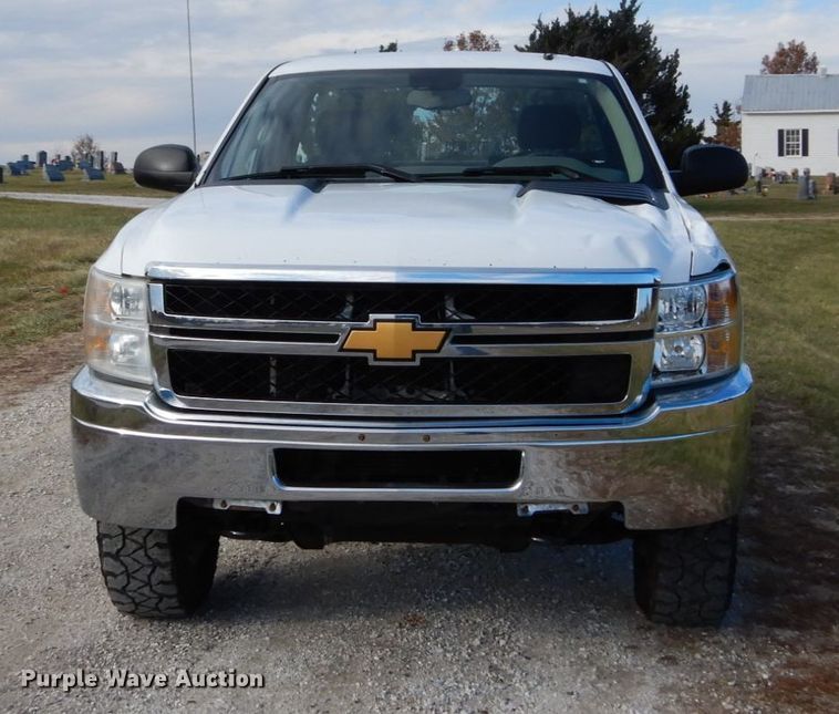 image for item DH5034 2013 Chevrolet Silverado 2500HD pickup truck