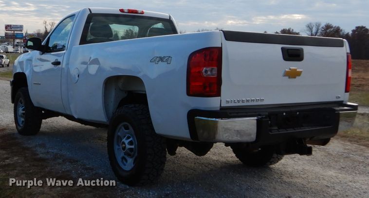 image for item DH5034 2013 Chevrolet Silverado 2500HD pickup truck