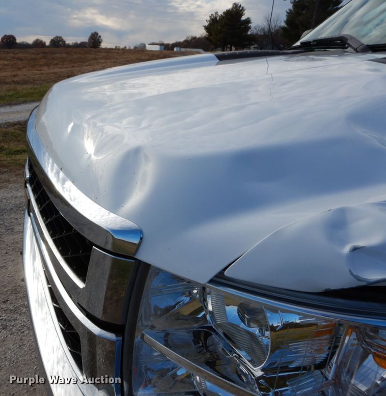 image for item DH5034 2013 Chevrolet Silverado 2500HD pickup truck