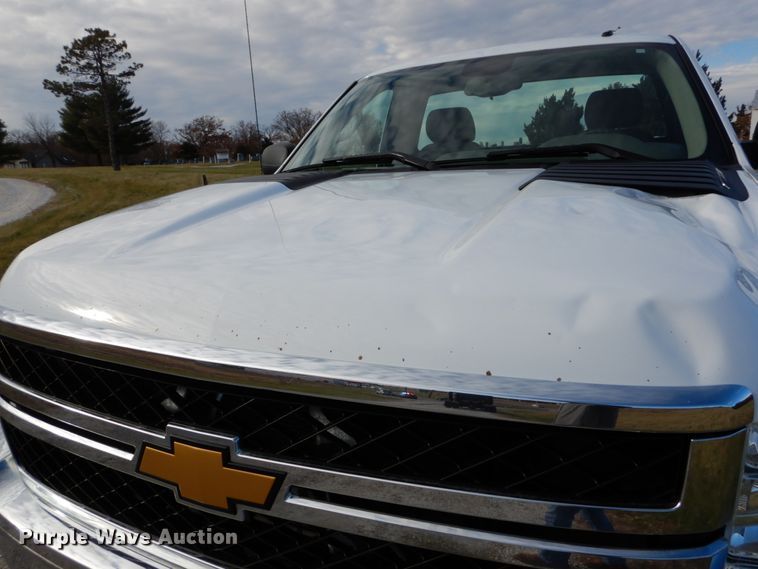 image for item DH5034 2013 Chevrolet Silverado 2500HD pickup truck