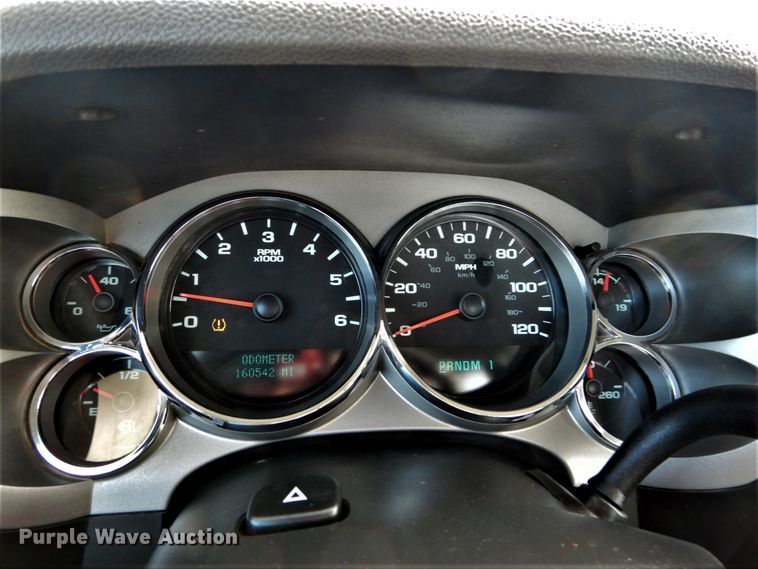 image for item DH5034 2013 Chevrolet Silverado 2500HD pickup truck