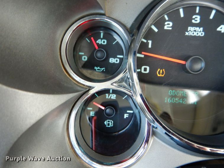 image for item DH5034 2013 Chevrolet Silverado 2500HD pickup truck