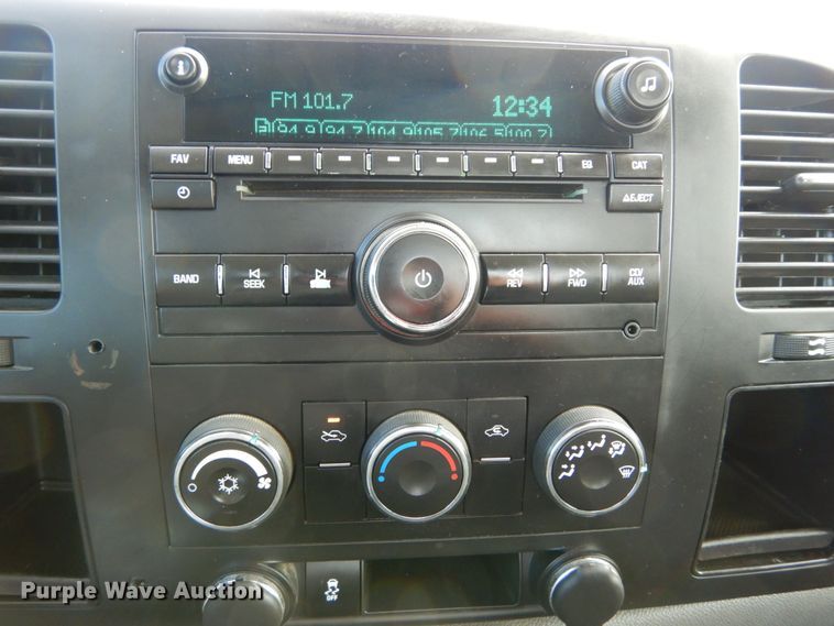 image for item DH5034 2013 Chevrolet Silverado 2500HD pickup truck