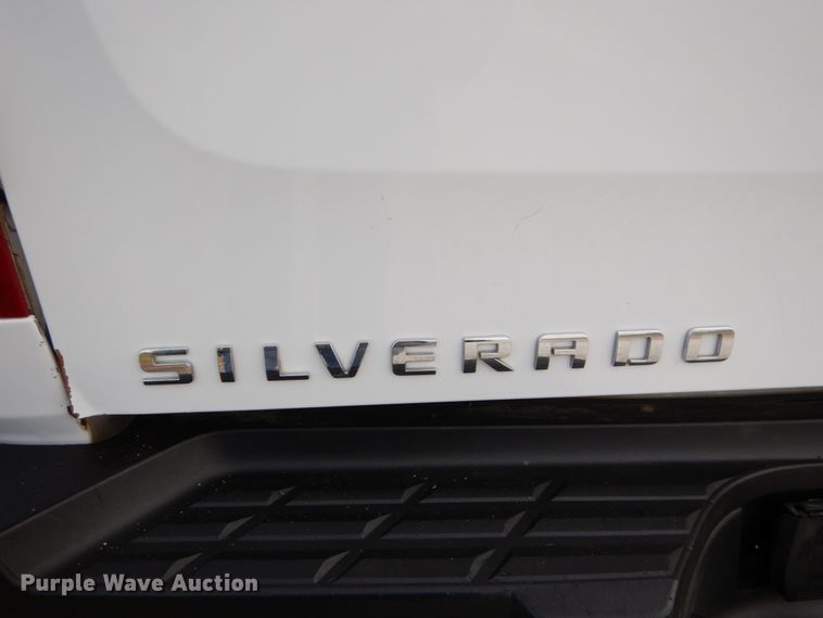 image for item DH5034 2013 Chevrolet Silverado 2500HD pickup truck