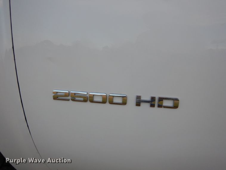 image for item DH5034 2013 Chevrolet Silverado 2500HD pickup truck