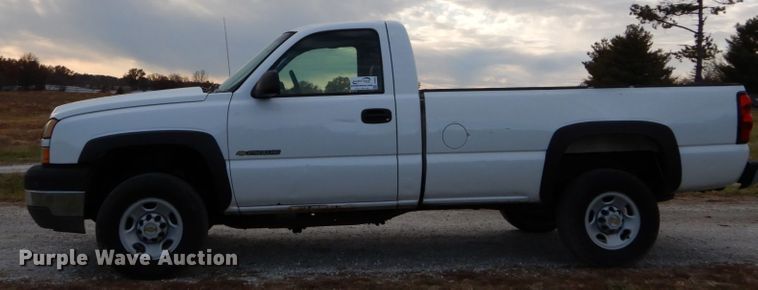 image for item DH5035 2005 Chevrolet Silverado 2500HD pickup truck