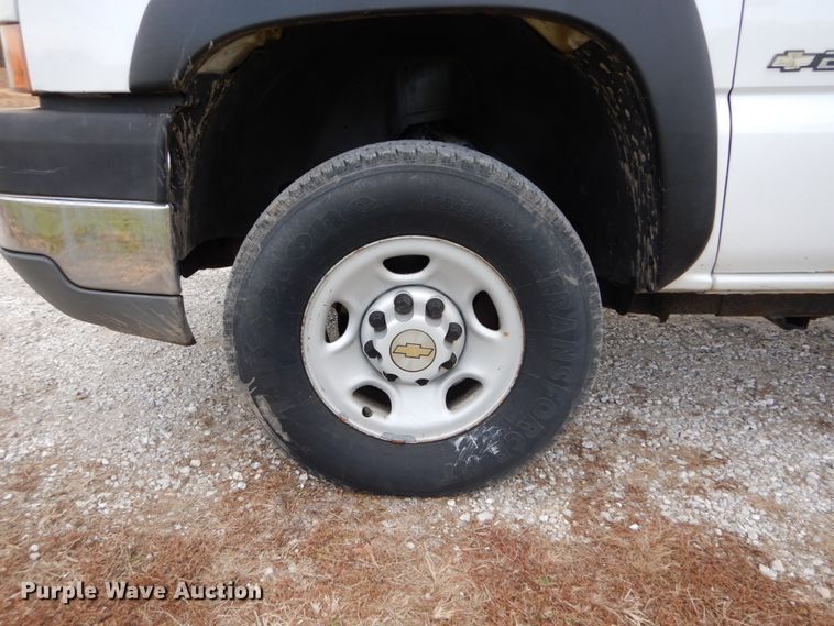 image for item DH5035 2005 Chevrolet Silverado 2500HD pickup truck