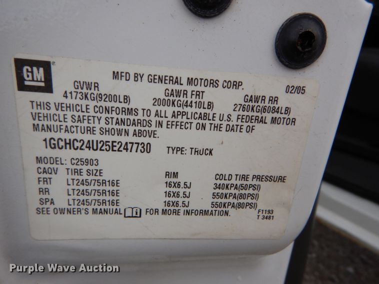 image for item DH5035 2005 Chevrolet Silverado 2500HD pickup truck