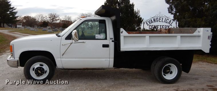 image for item DH5036 1993 Chevrolet C3500 dump bed pickup truck