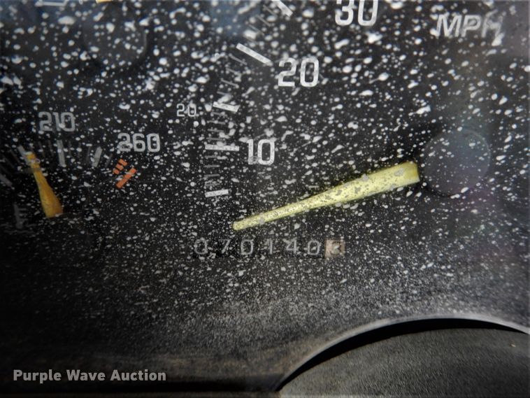 image for item DH5036 1993 Chevrolet C3500 dump bed pickup truck