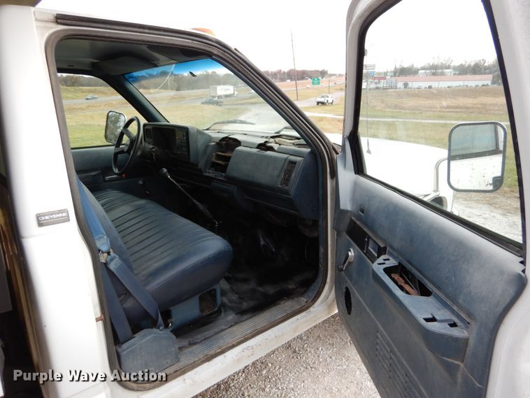 image for item DH5036 1993 Chevrolet C3500 dump bed pickup truck