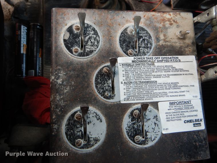 image for item DH6080 1988 Freightliner FLC tank truck