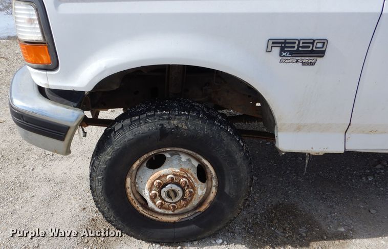 image for item DH6826 1996 Ford F350 XL pickup truck