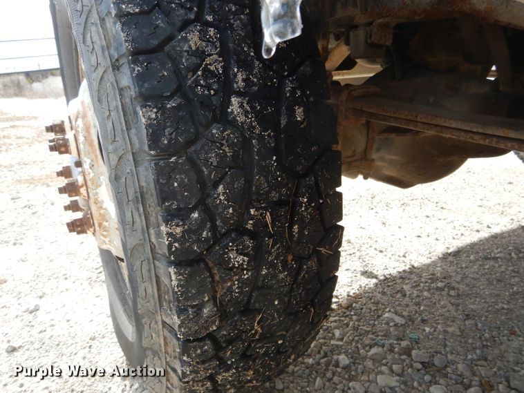 image for item DH6826 1996 Ford F350 XL pickup truck