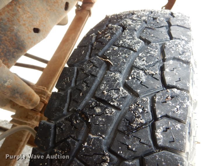 image for item DH6826 1996 Ford F350 XL pickup truck