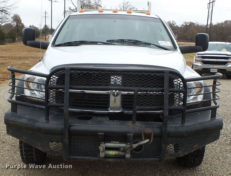 image for item DH7797 2009 Dodge Ram 5500 utility bed truck