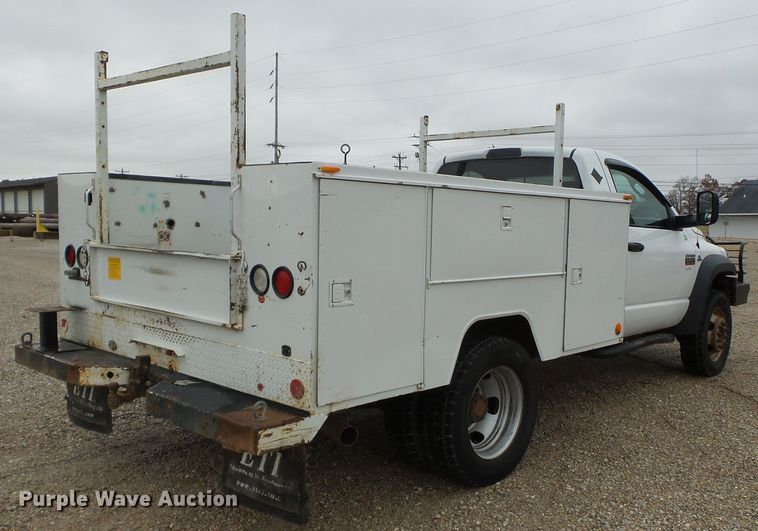 image for item DH7797 2009 Dodge Ram 5500 utility bed truck