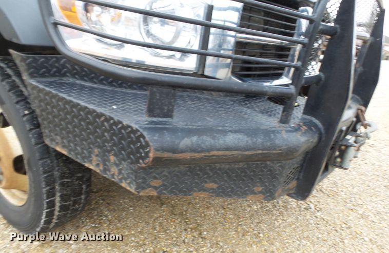 image for item DH7797 2009 Dodge Ram 5500 utility bed truck