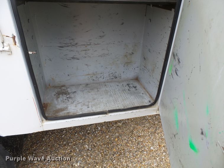 image for item DH7797 2009 Dodge Ram 5500 utility bed truck