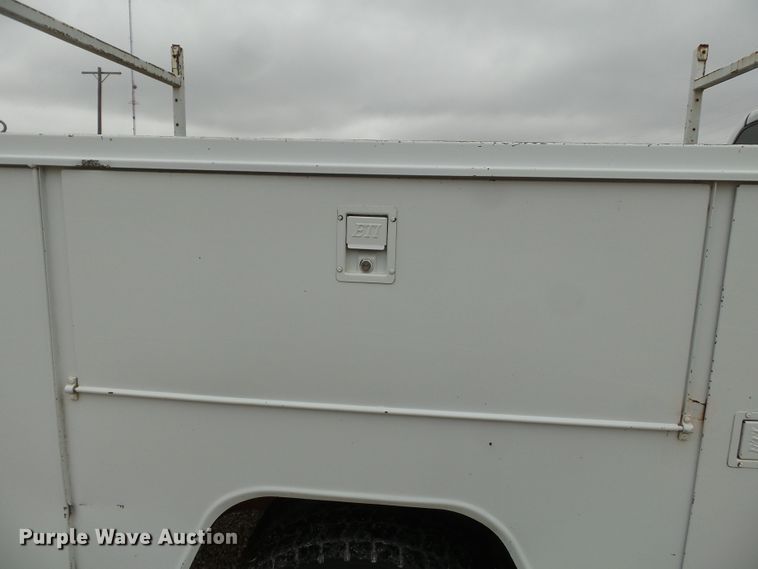 image for item DH7797 2009 Dodge Ram 5500 utility bed truck