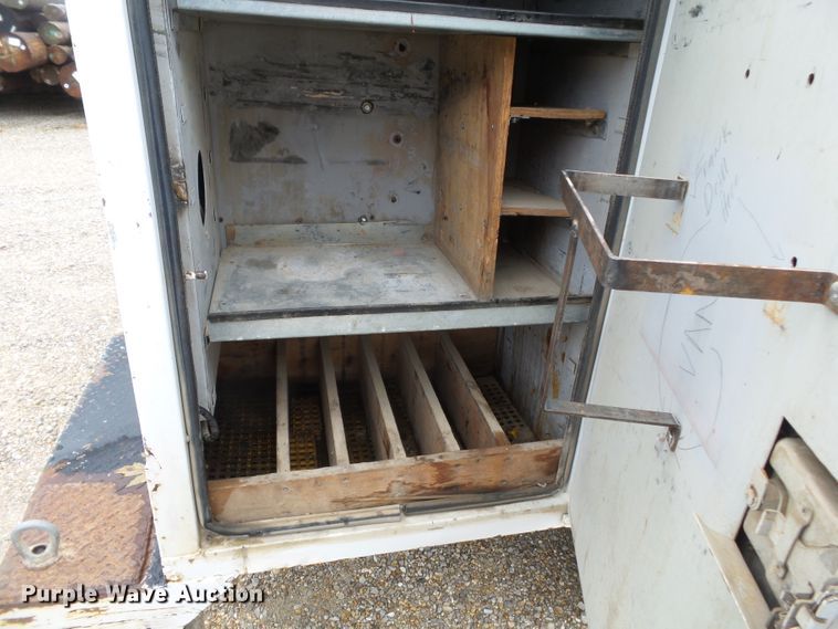 image for item DH7797 2009 Dodge Ram 5500 utility bed truck