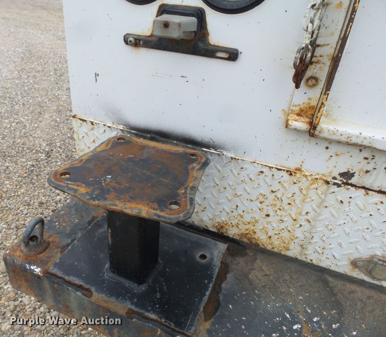 image for item DH7797 2009 Dodge Ram 5500 utility bed truck