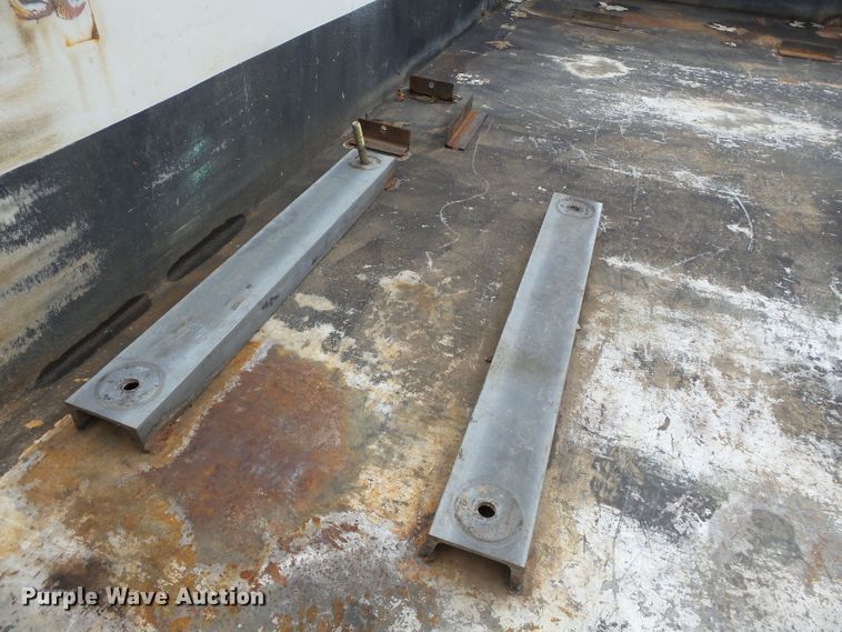 image for item DH7797 2009 Dodge Ram 5500 utility bed truck