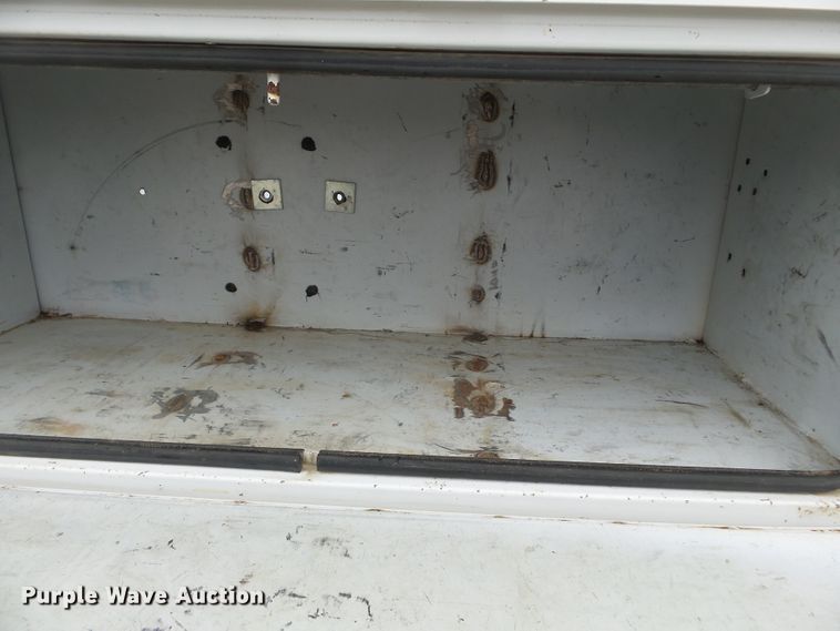 image for item DH7797 2009 Dodge Ram 5500 utility bed truck