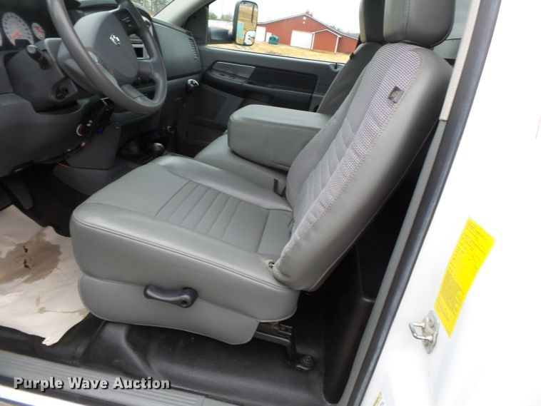 image for item DH7797 2009 Dodge Ram 5500 utility bed truck