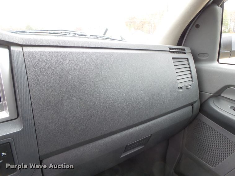 image for item DH7797 2009 Dodge Ram 5500 utility bed truck