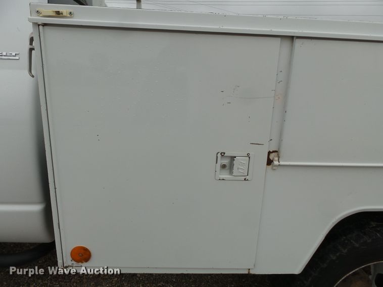 image for item DH7797 2009 Dodge Ram 5500 utility bed truck