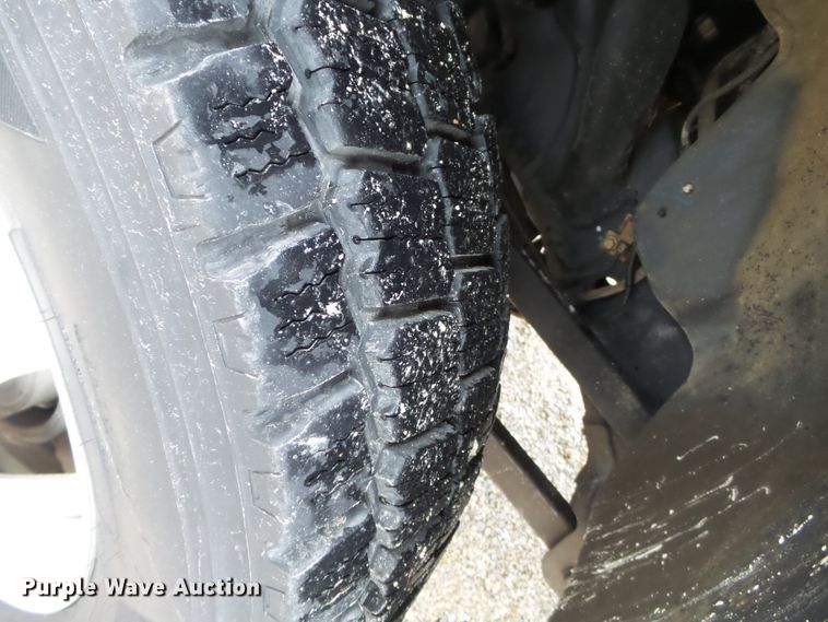 image for item DH7797 2009 Dodge Ram 5500 utility bed truck