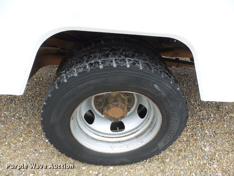 image for item DH7797 2009 Dodge Ram 5500 utility bed truck