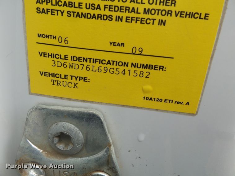 image for item DH7797 2009 Dodge Ram 5500 utility bed truck