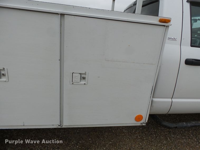 image for item DH7798 2009 Dodge Ram 5500 utility bed truck